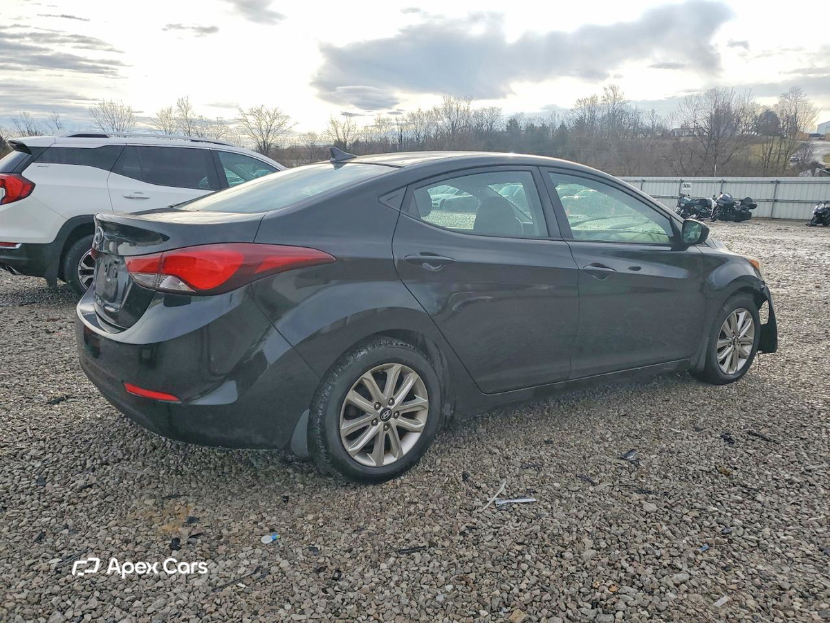 Hyundai Elantra 2015