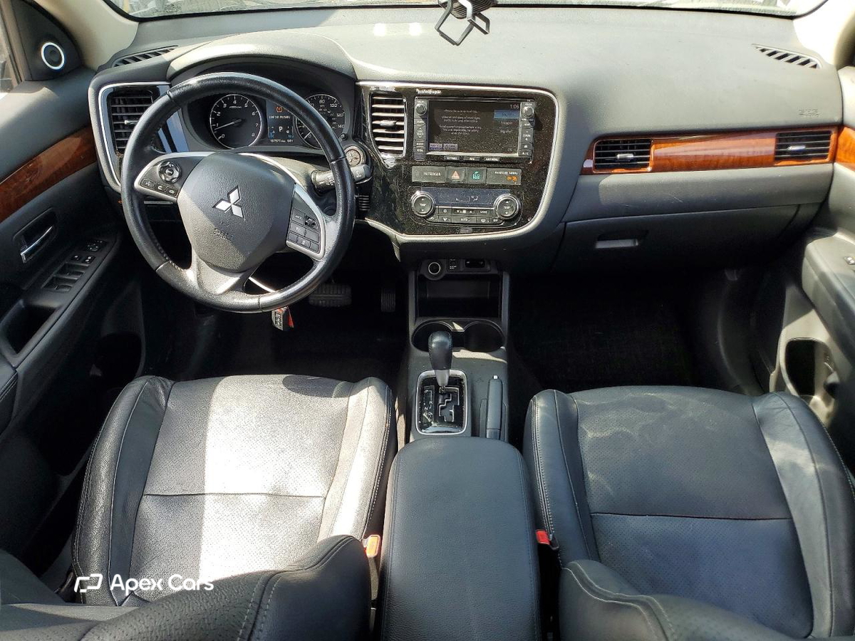 Mitsubishi Outlander 2014