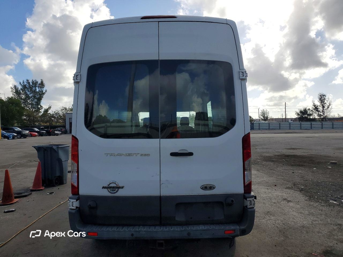 Ford Transit 2015