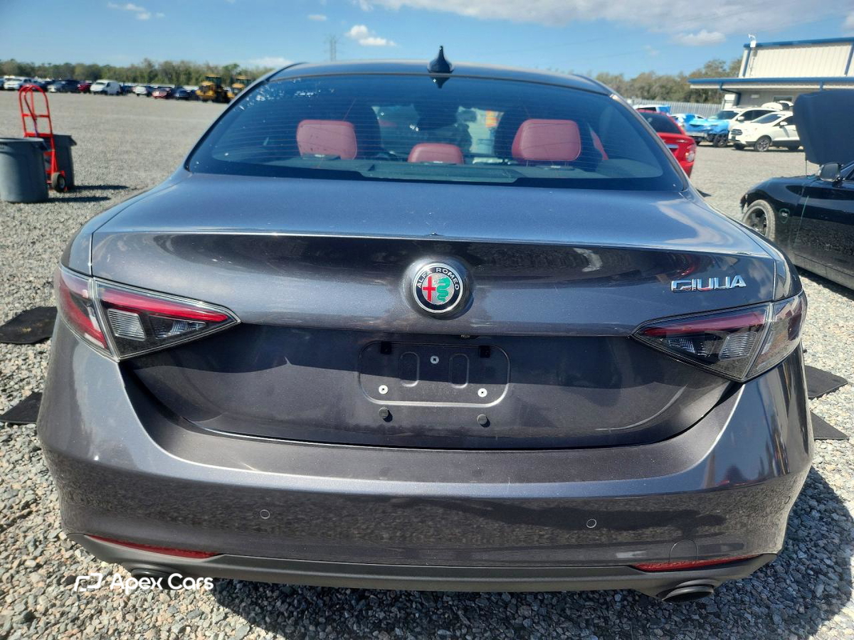 Alfa Romeo Giulia 2024
