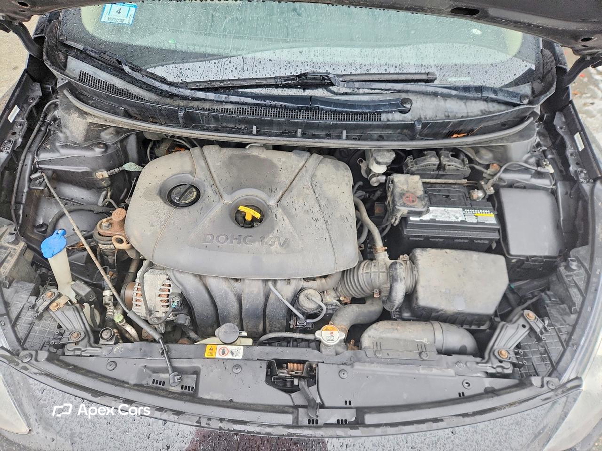 Hyundai Elantra 2013