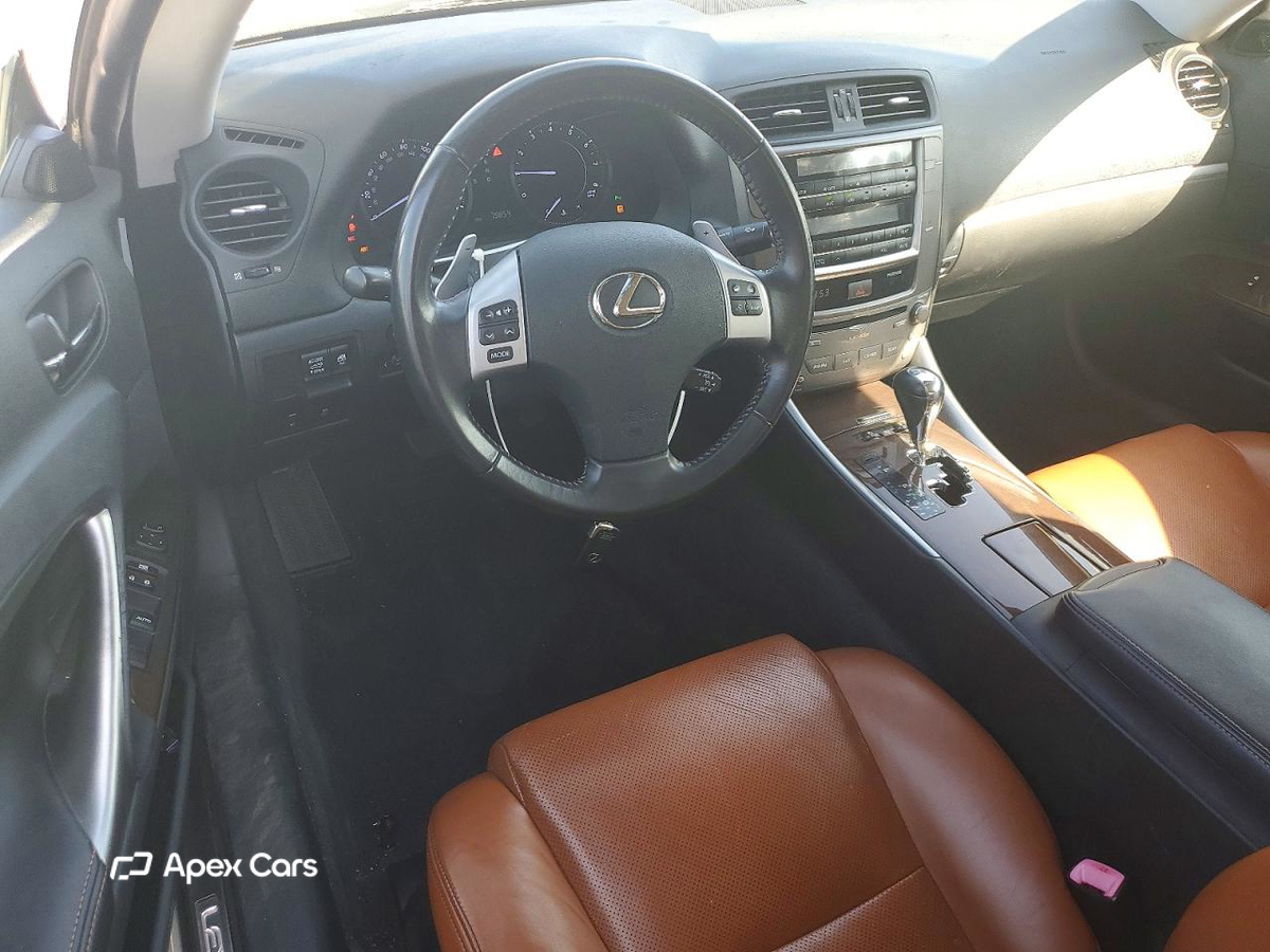 Lexus IS 2012