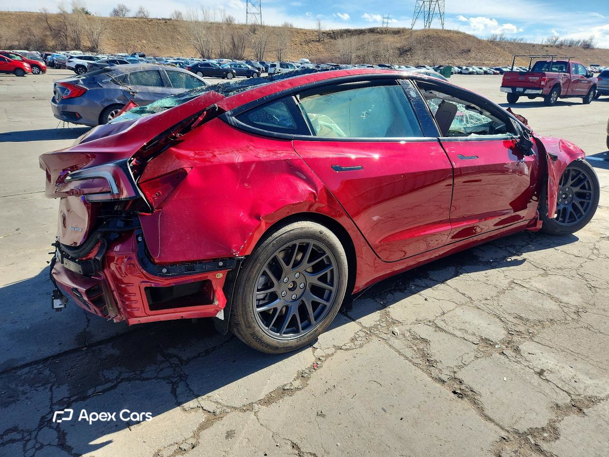Tesla Model 3 2025