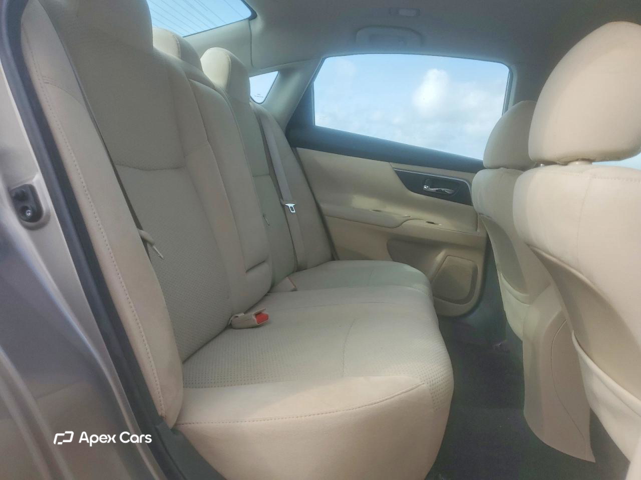 Nissan Altima 2015