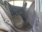 Nissan Versa 2016