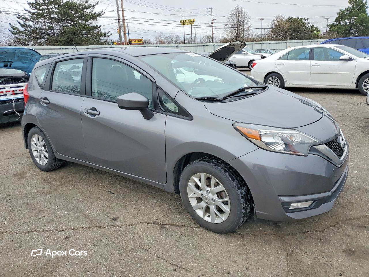 Nissan Versa 2018