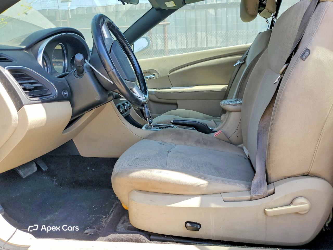 Chrysler 200 2013