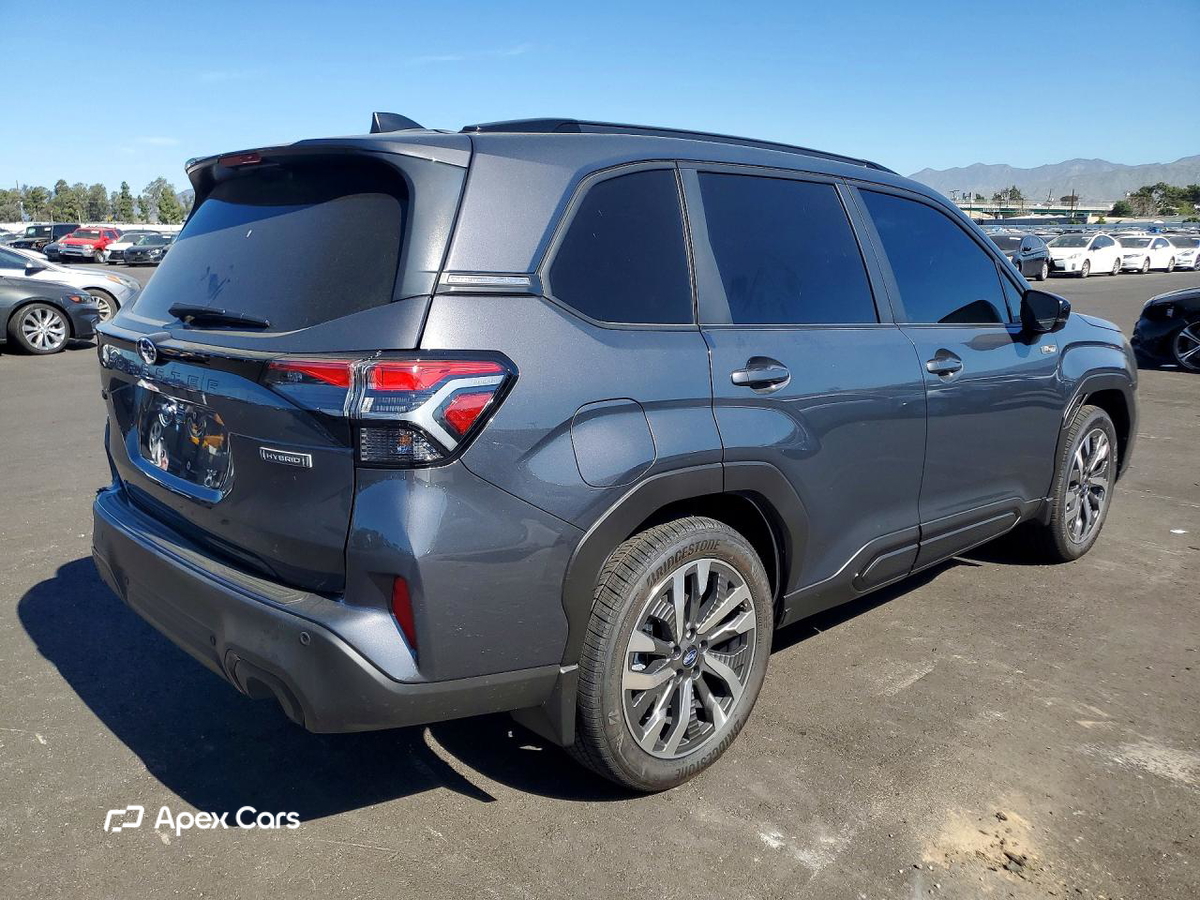 Subaru Forester 2025