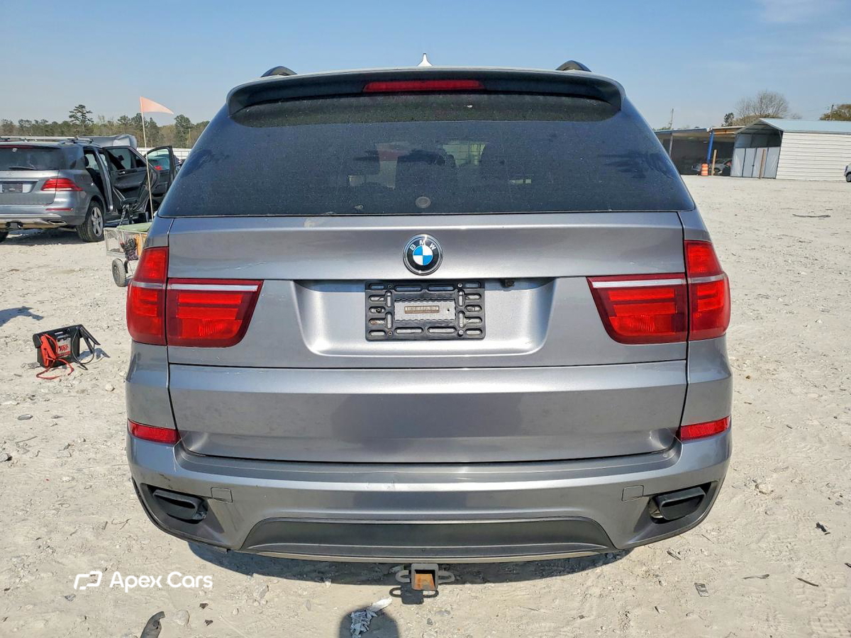 BMW X5 2011