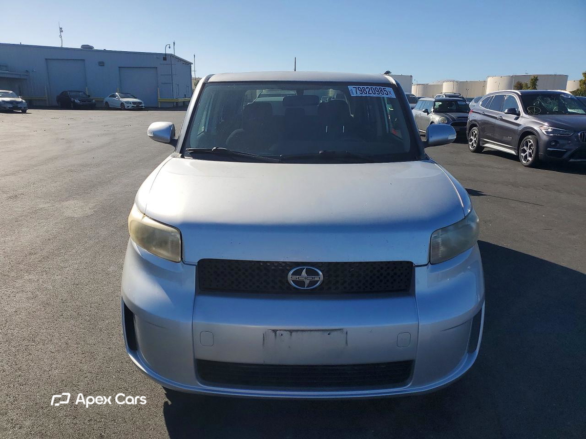 Scion xB 2008