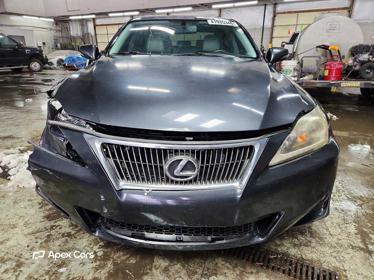 Lexus IS 2011