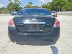 Nissan Altima 2010