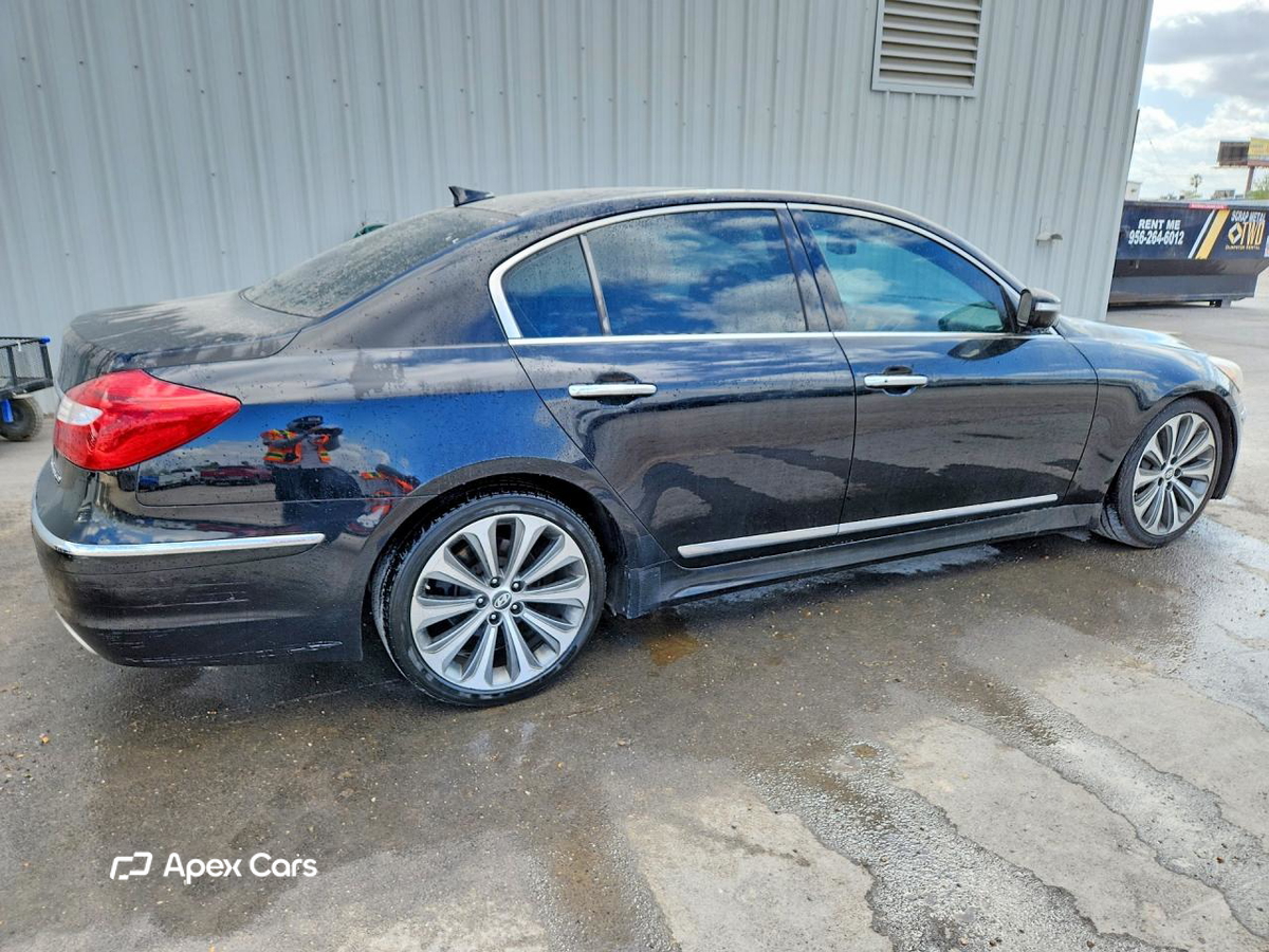 Hyundai Genesis 2014