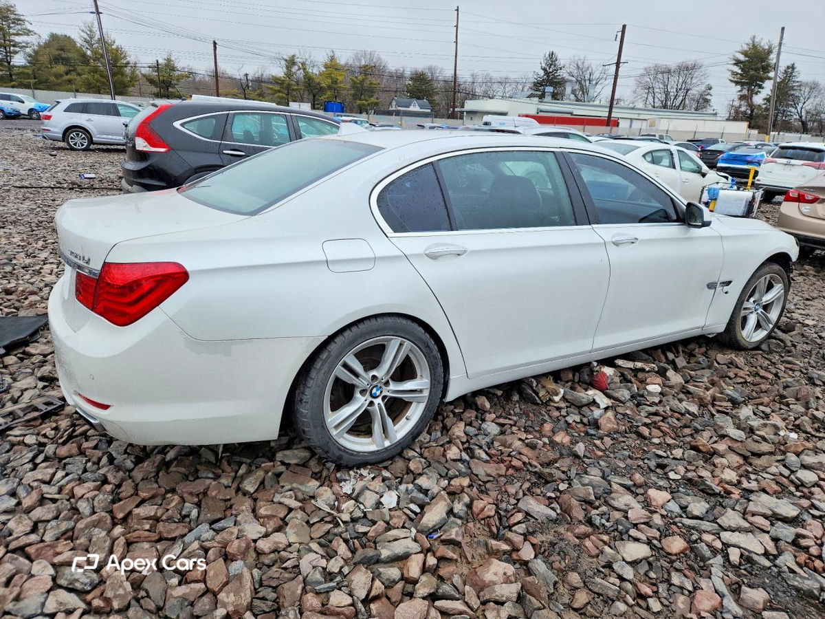 BMW Series 7 2011