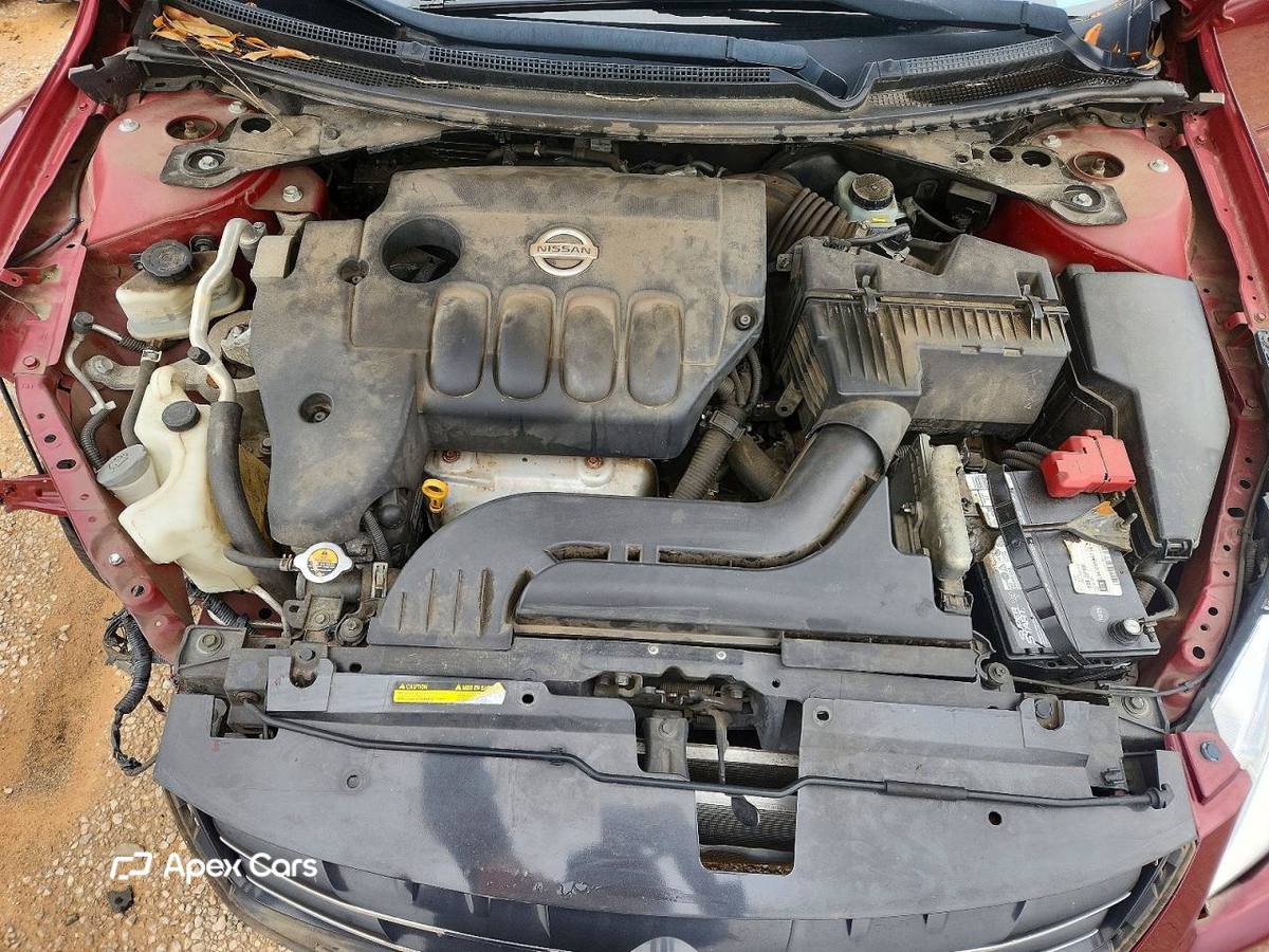 Nissan Altima 2012