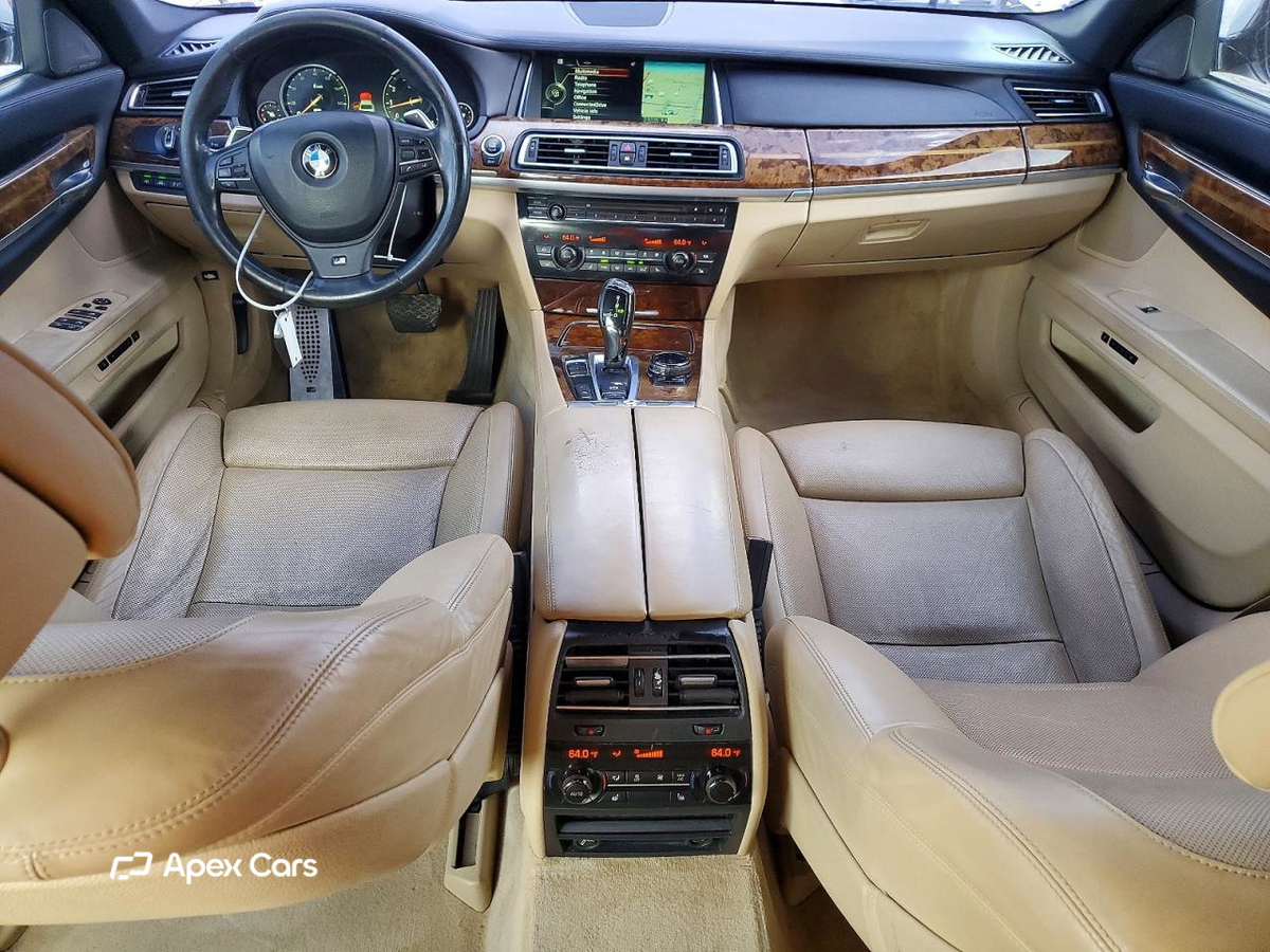BMW Series 7 2014