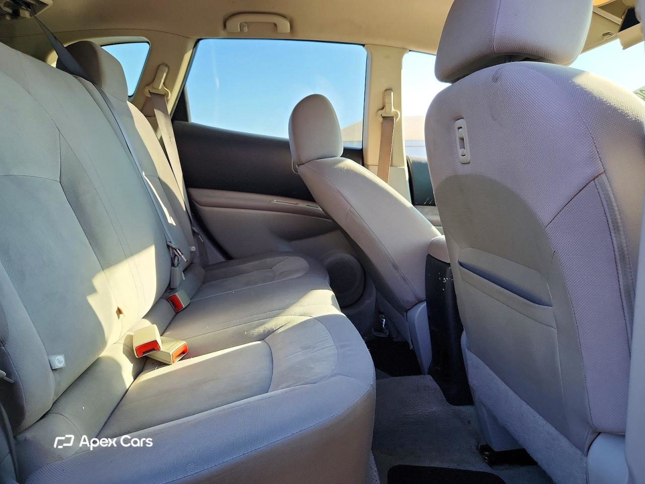 Nissan Rogue 2010