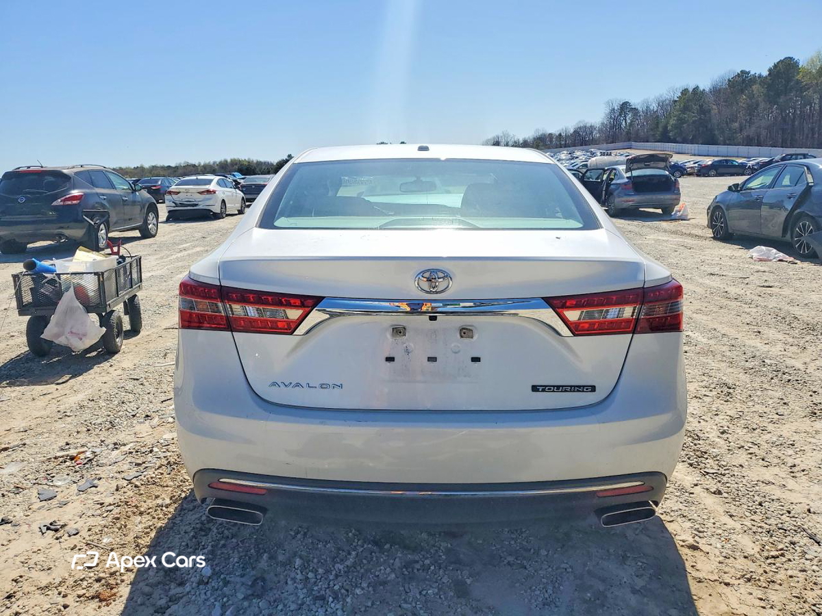 Toyota Avalon 2016