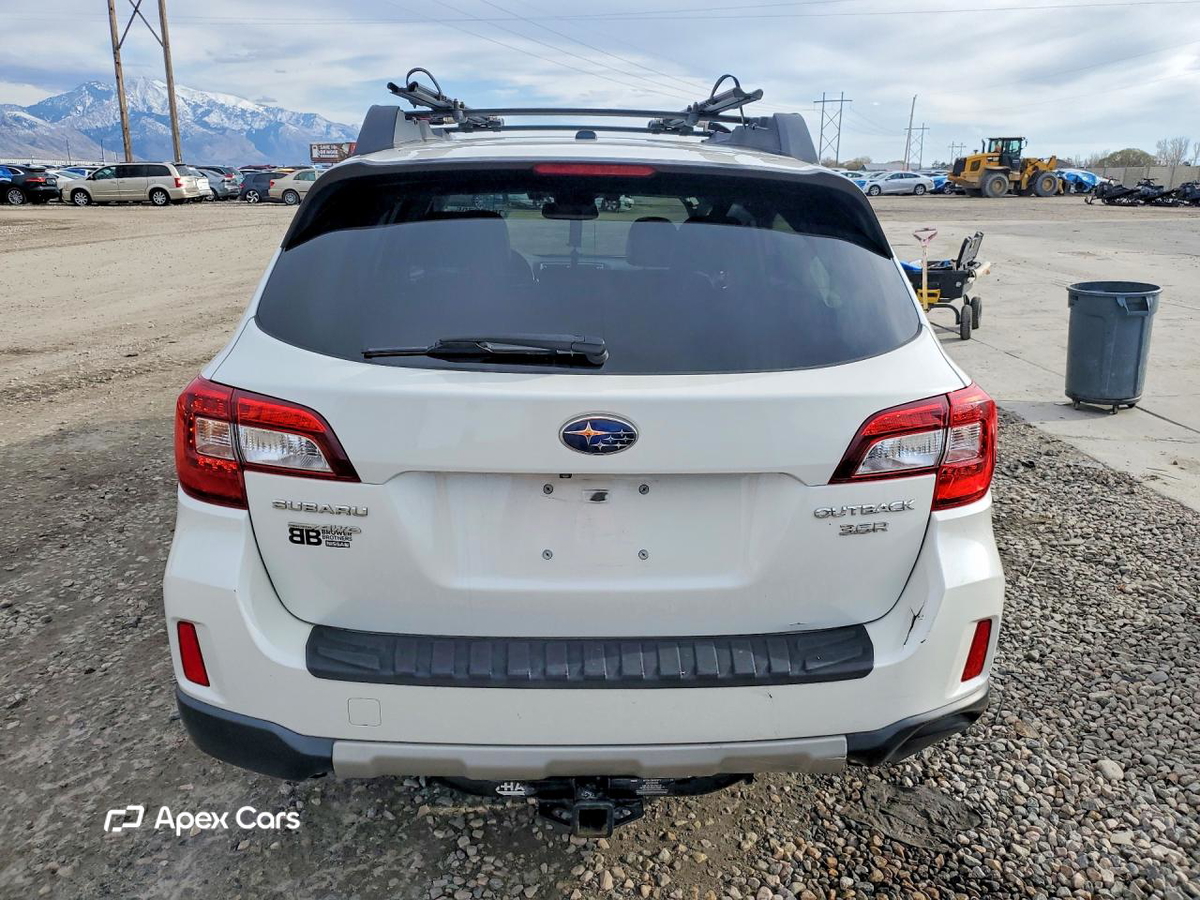Subaru Outback 2015