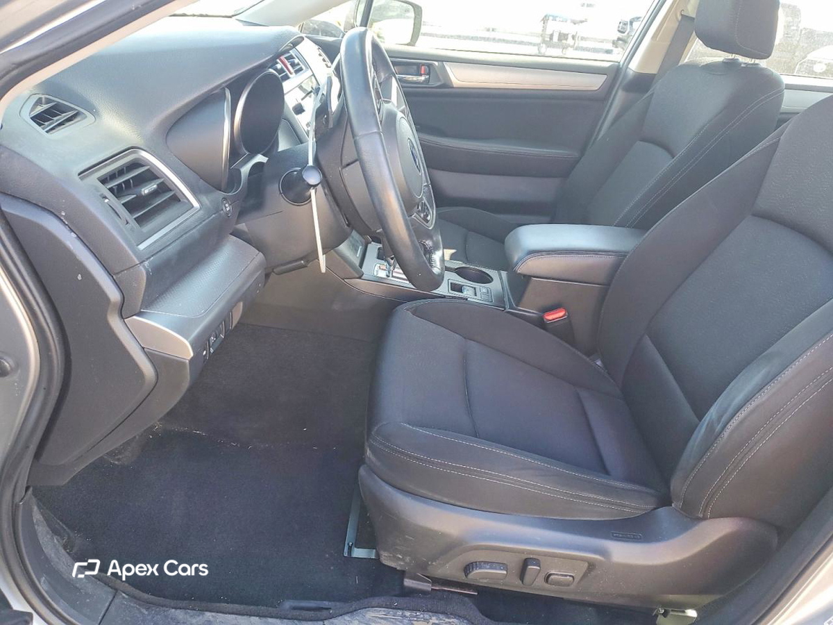 Subaru Legacy 2015