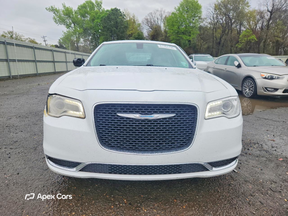 Chrysler 300 2015