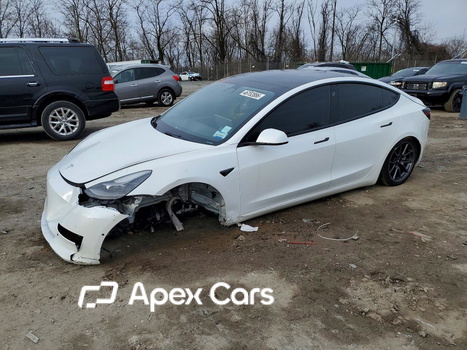 Tesla Model 3 2021 - Image 1 of 14
