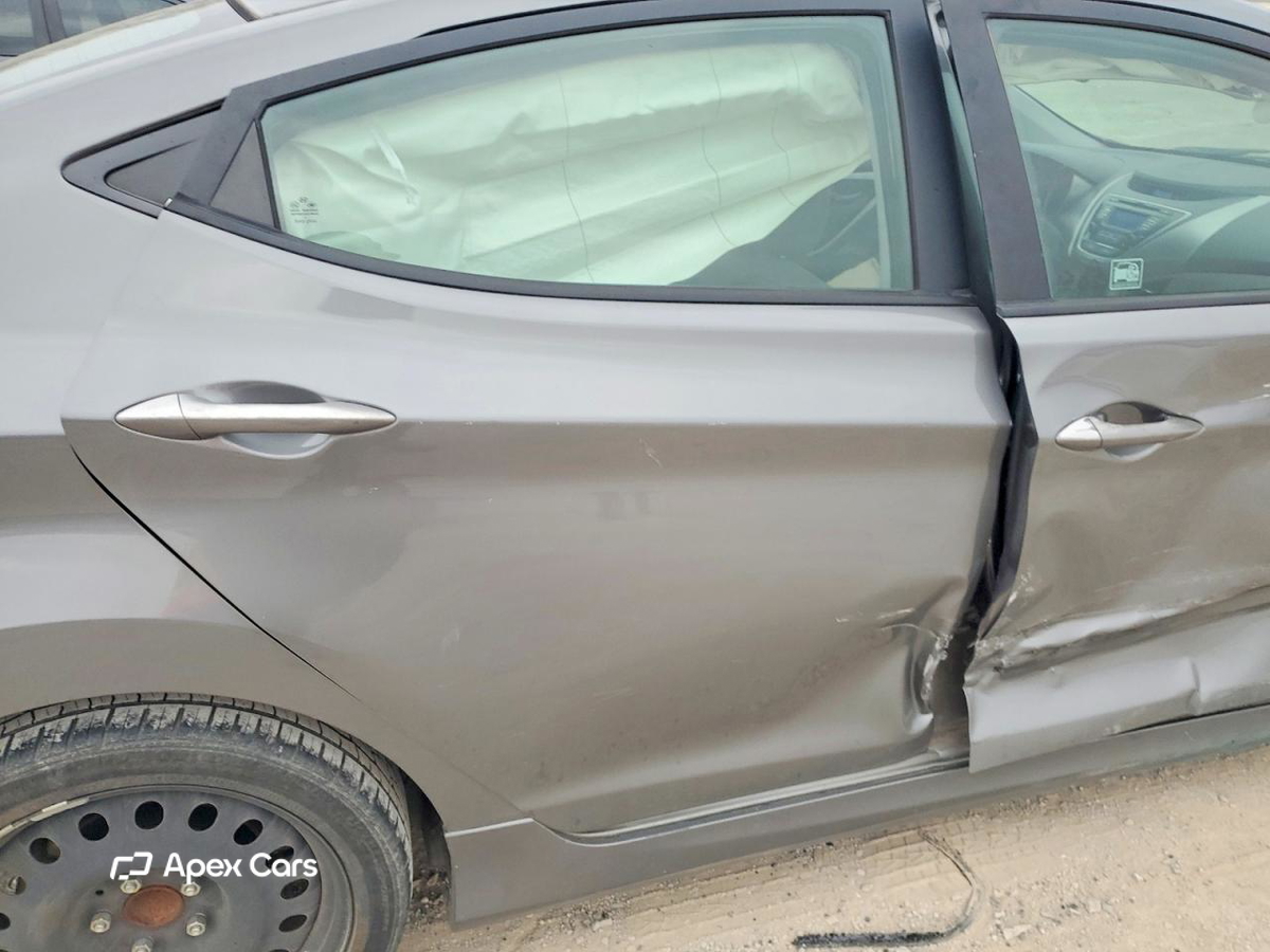 Hyundai Elantra 2013