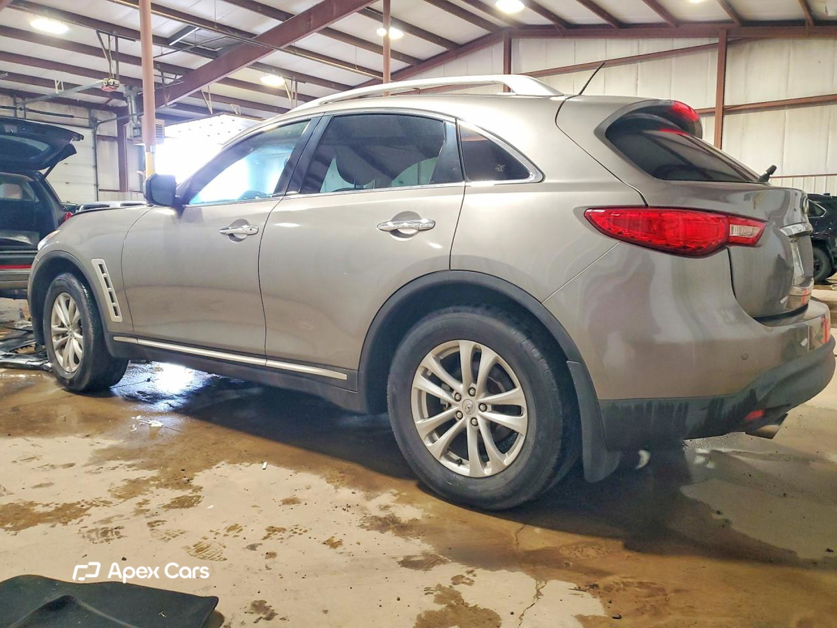 Infiniti FX 2011
