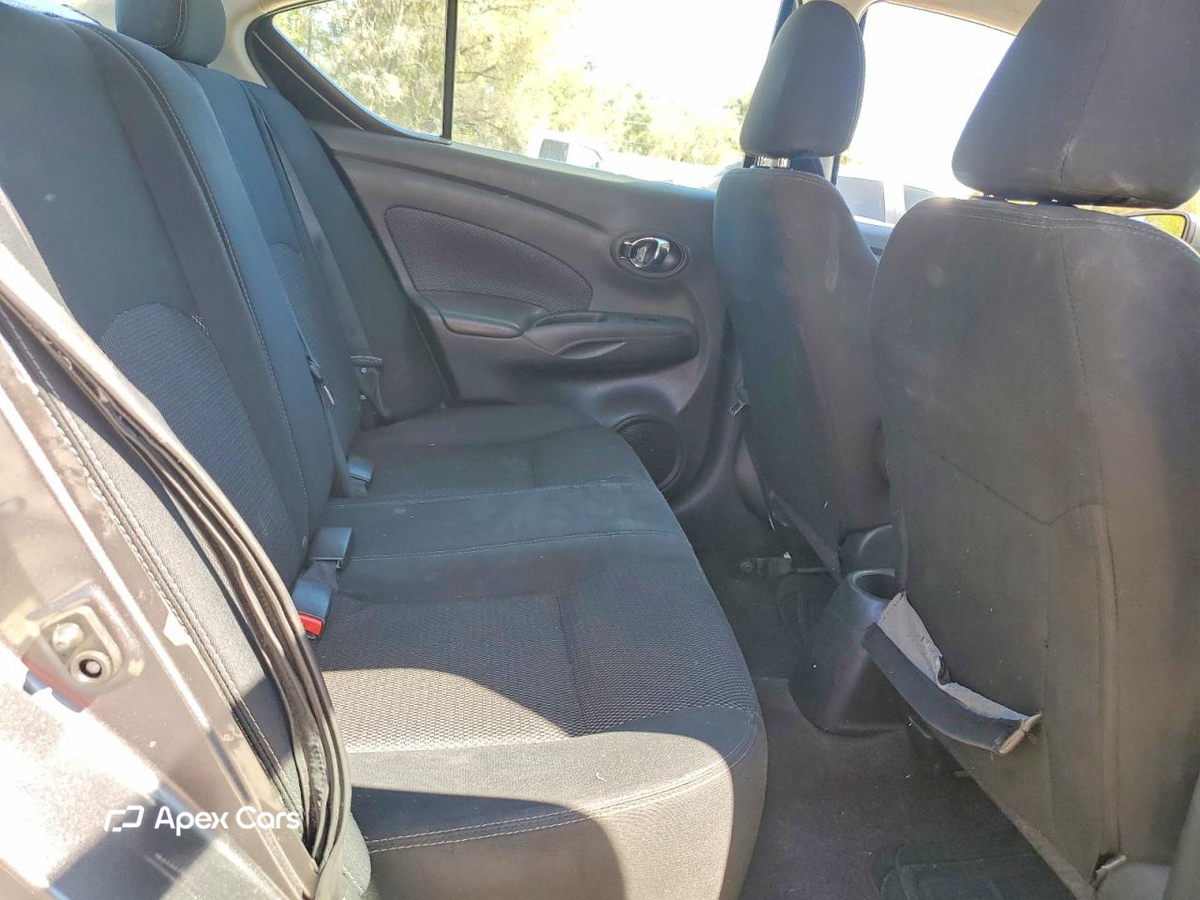 Nissan Versa 2017