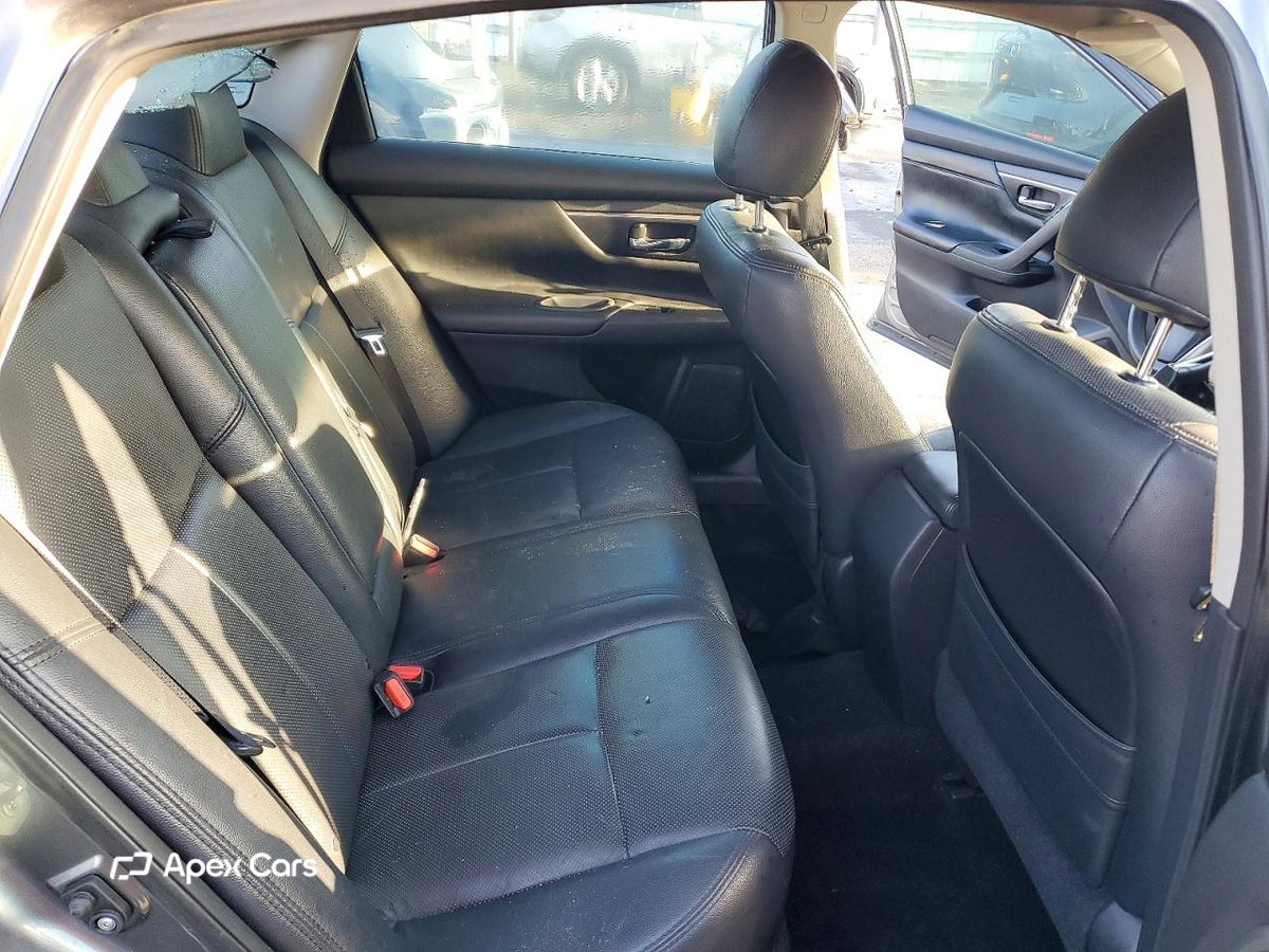 Nissan Altima 2015