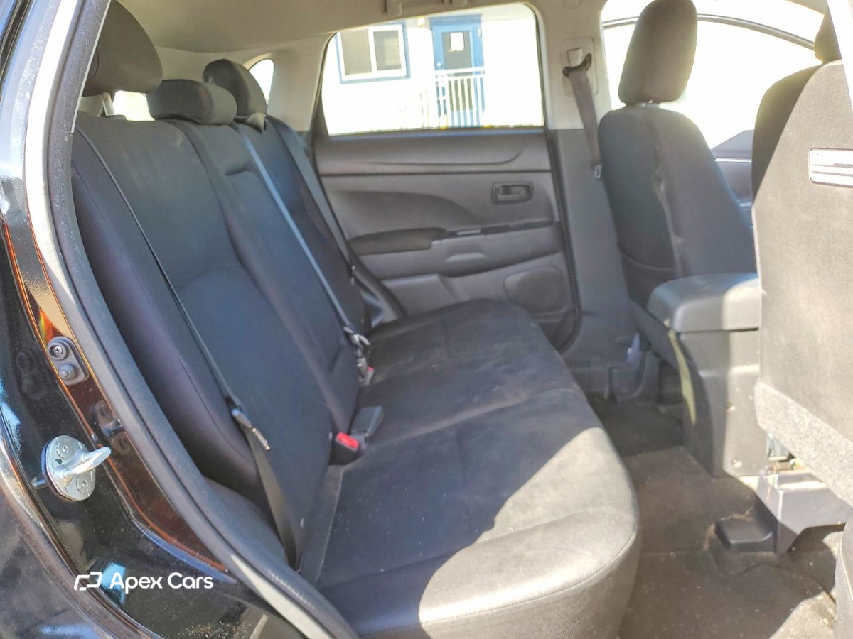 Mitsubishi Outlander 2015