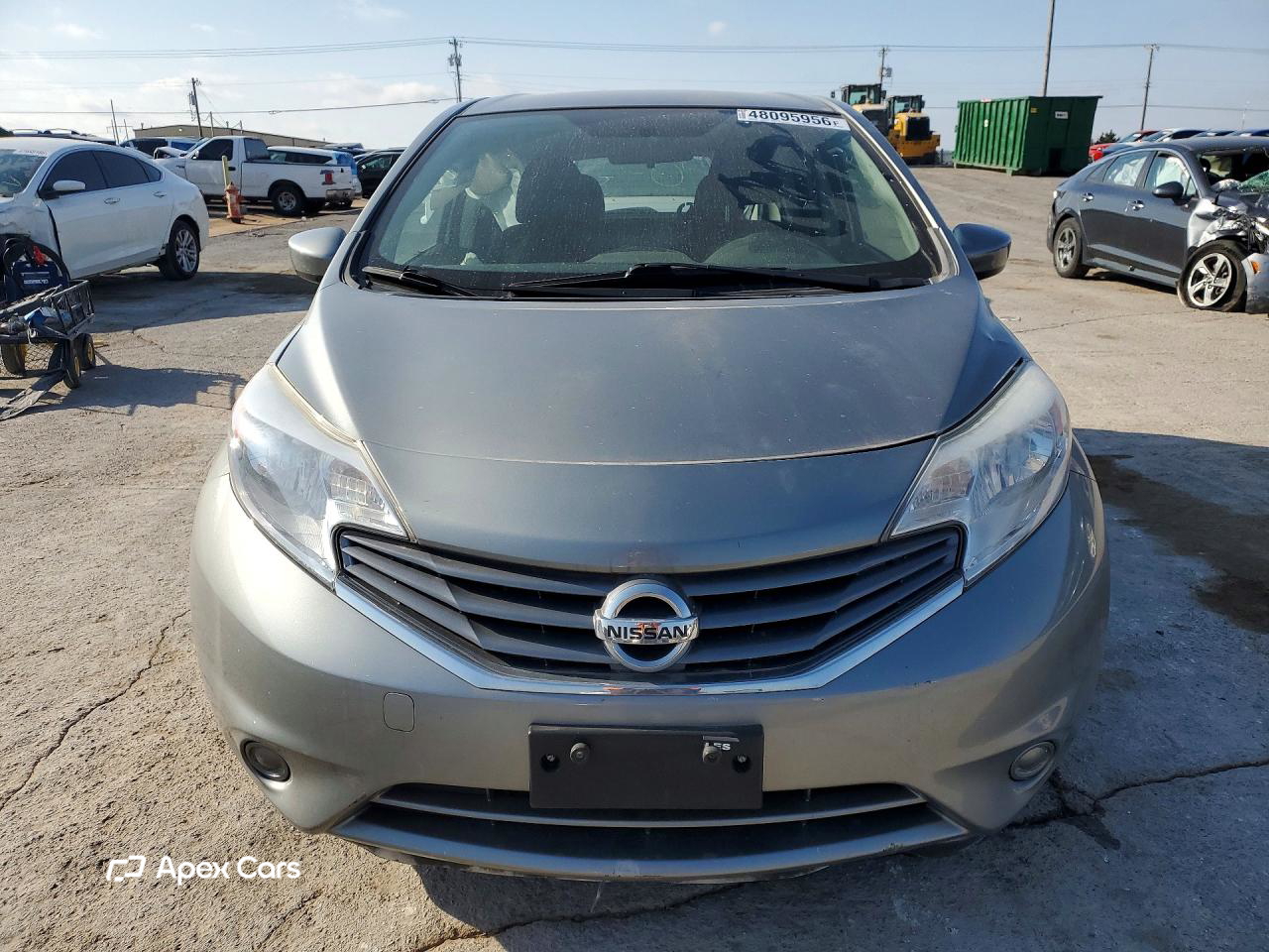 Nissan Versa 2015