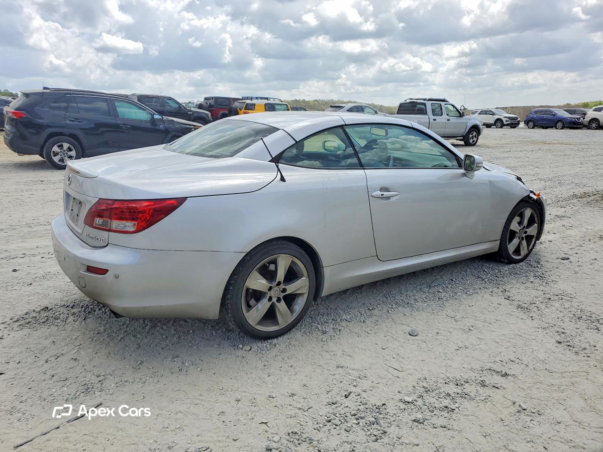 Lexus IS 2011