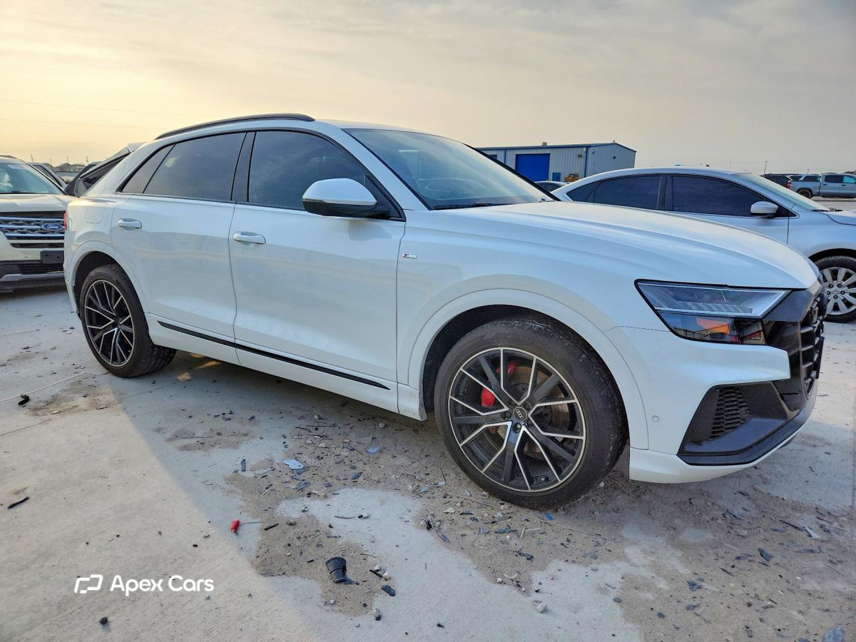 Audi Q8 2021