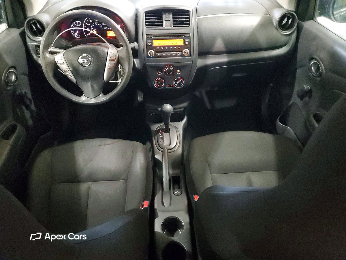 Nissan Versa 2016