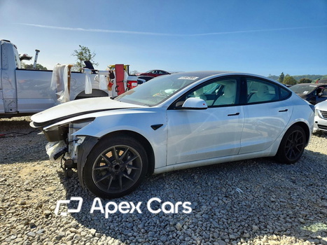 Tesla Model 3 2021 - Image 1 of 13