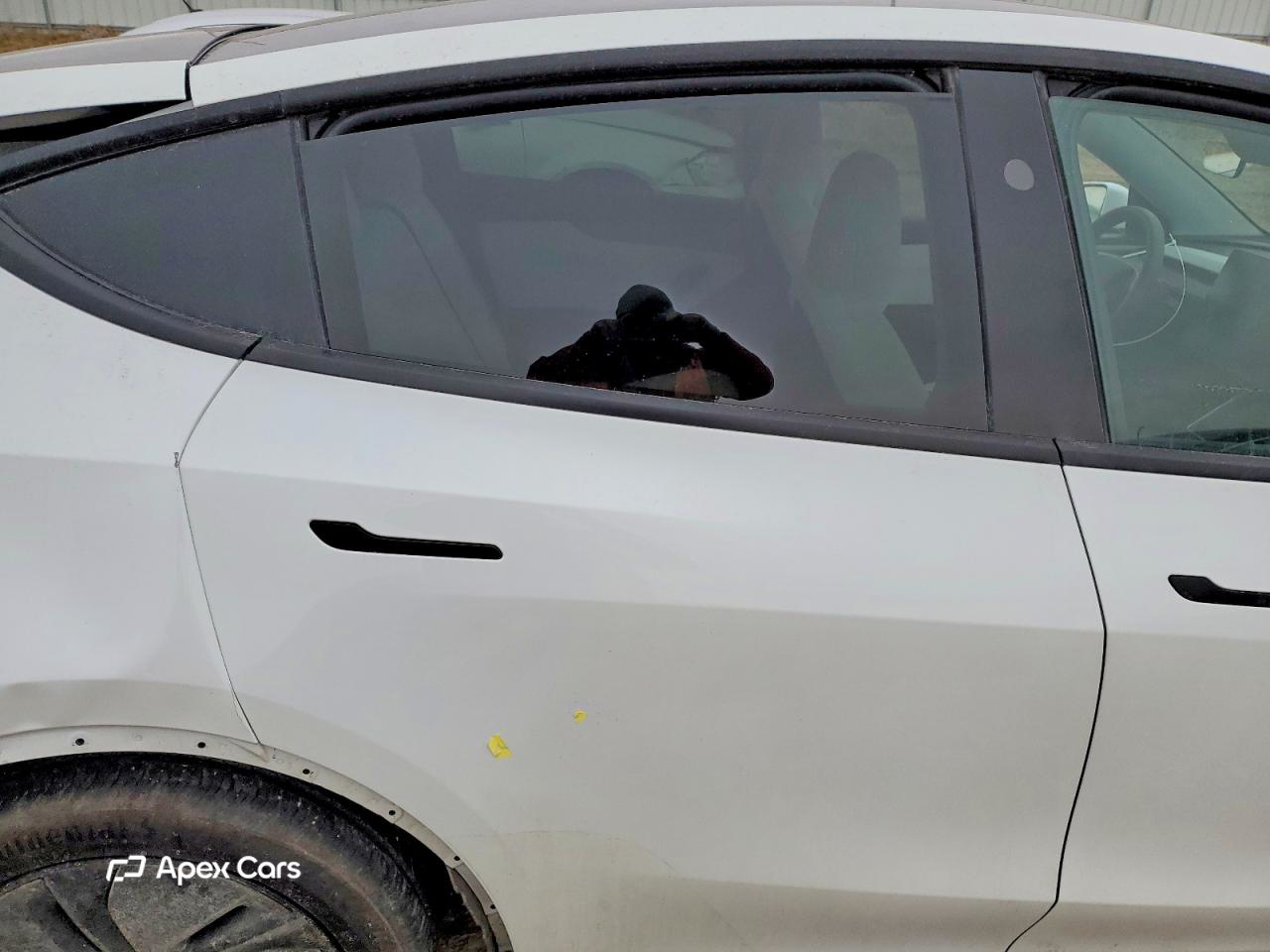 Tesla Model Y 2026