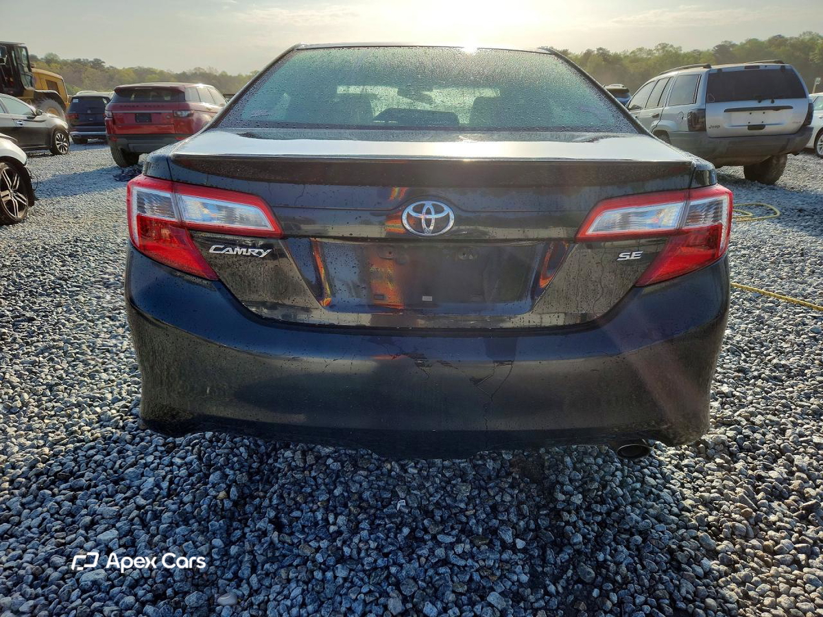 Toyota Camry 2012