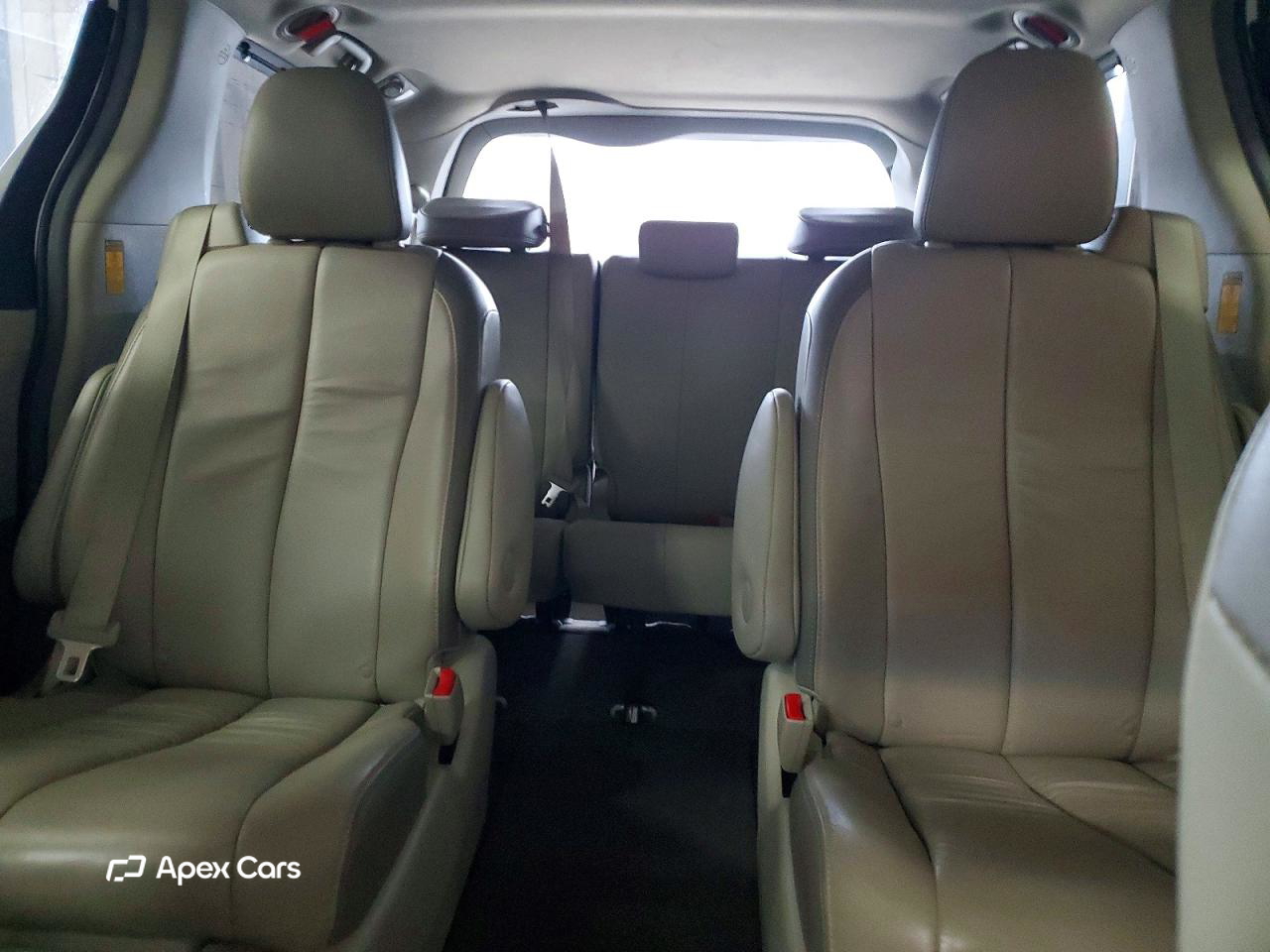 Toyota Sienna 2014