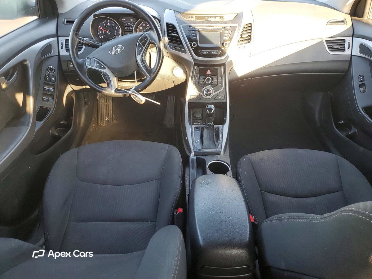 Hyundai Elantra 2016