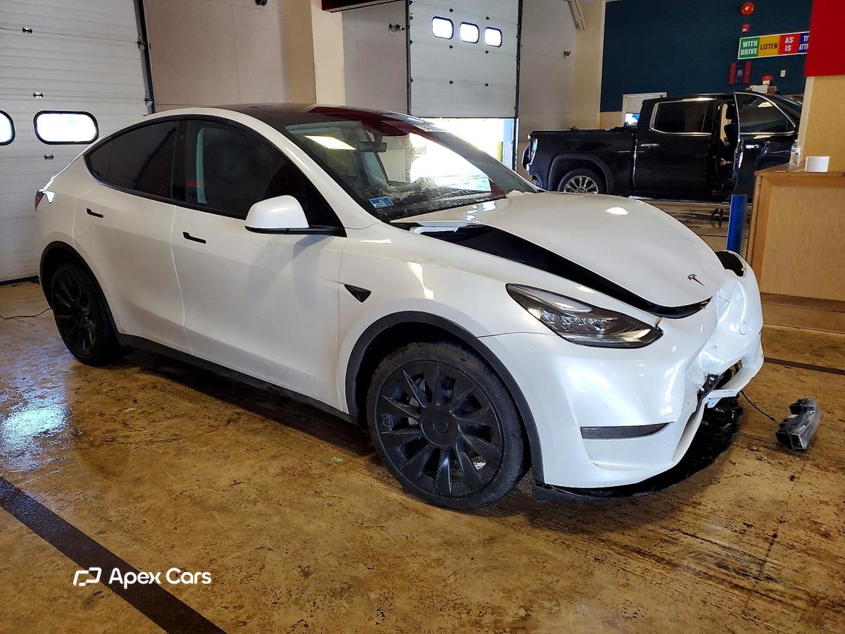 Tesla Model Y 2023