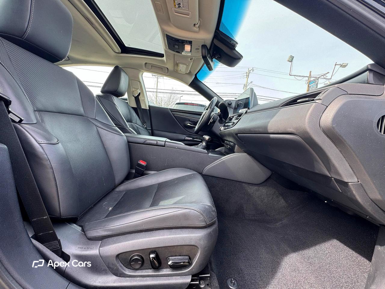 Lexus ES 2022
