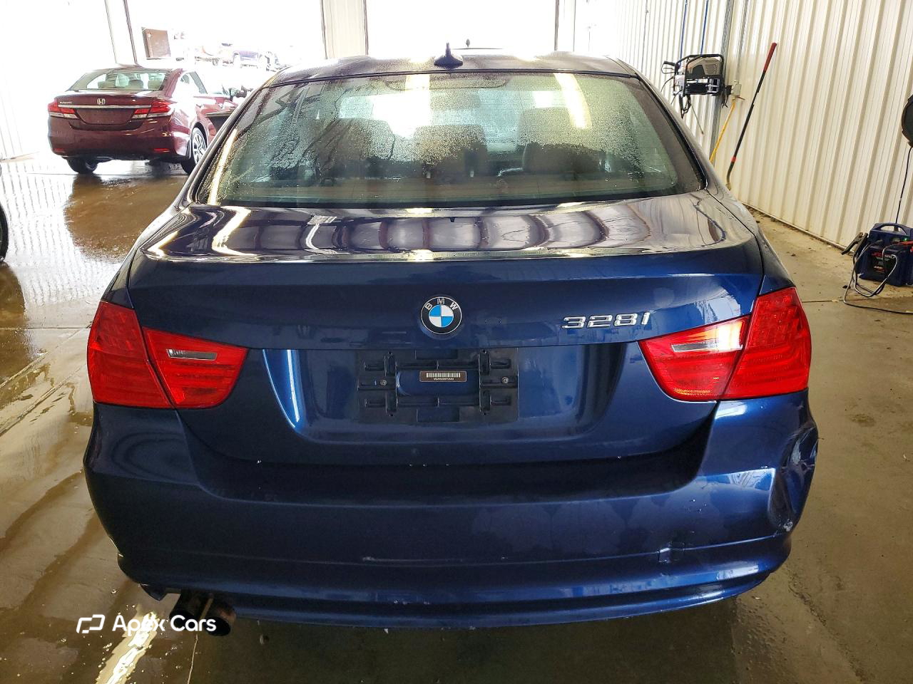 BMW Series 3 2011