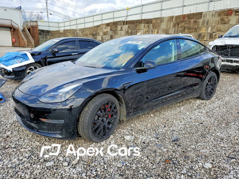 Tesla Model 3 2022 - Image 1 of 12