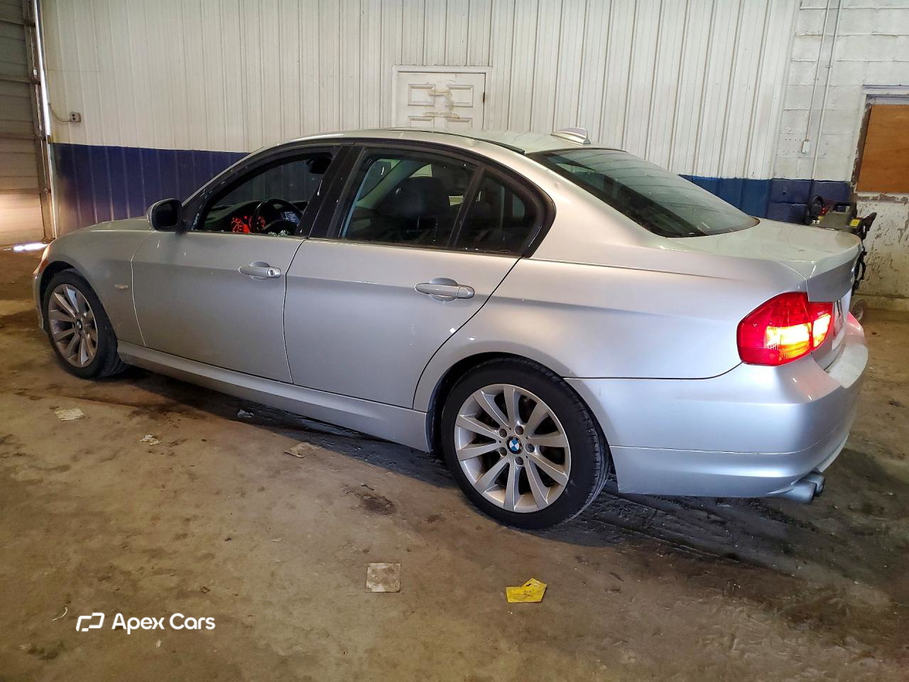 BMW Series 3 2011