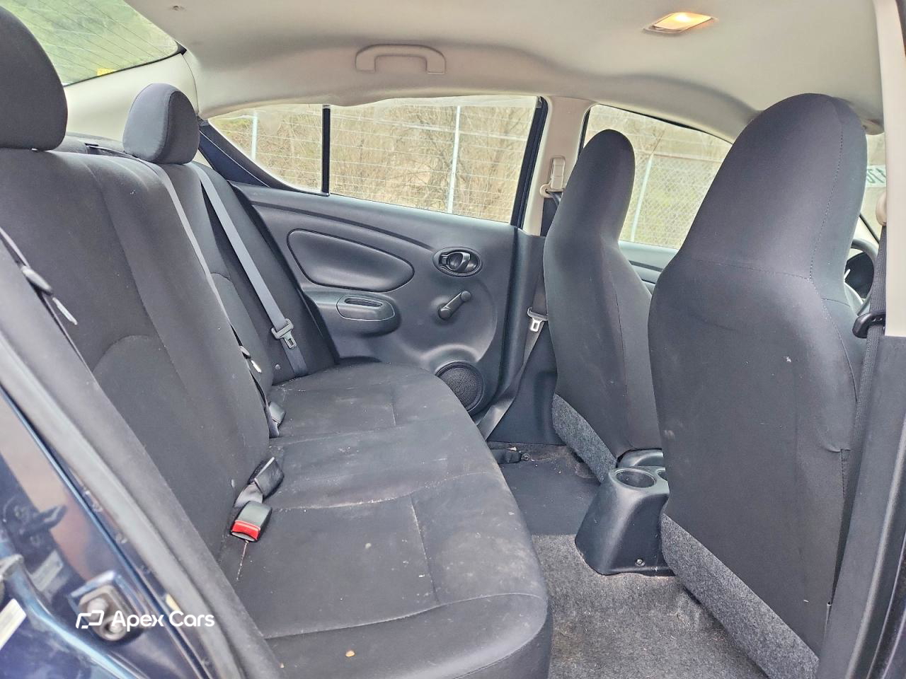 Nissan Versa 2015