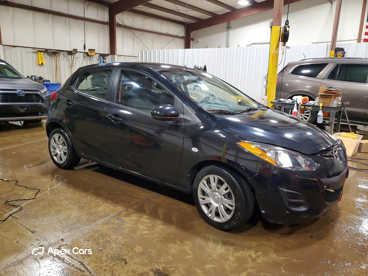 Mazda 2 2014