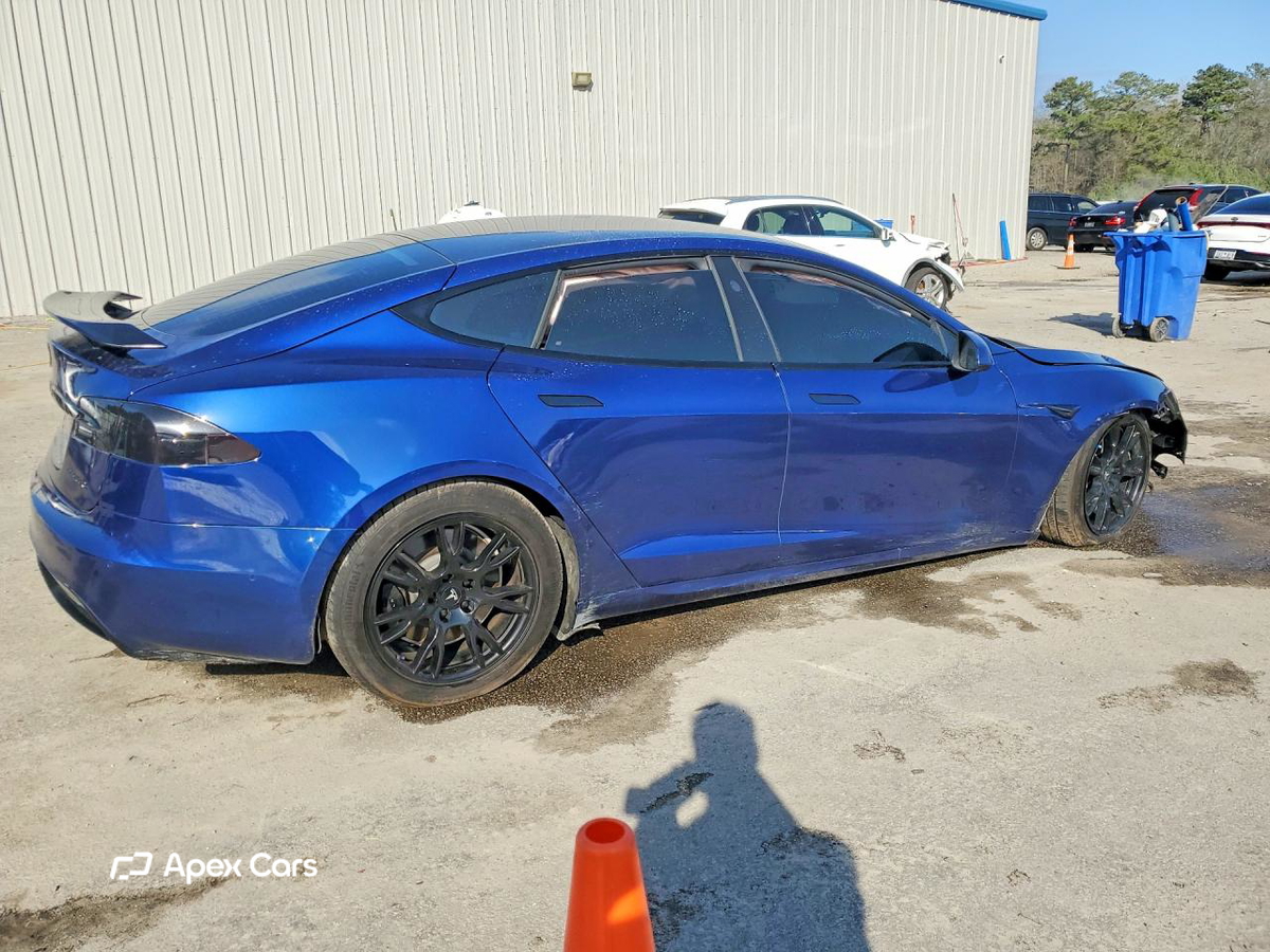 Tesla Model S 2021
