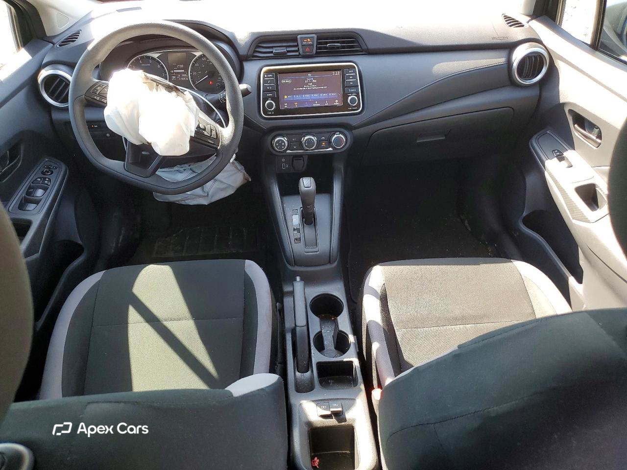 Nissan Versa 2025