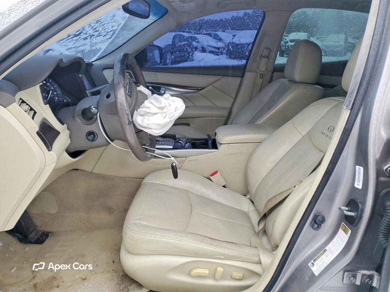 Infiniti M 2013